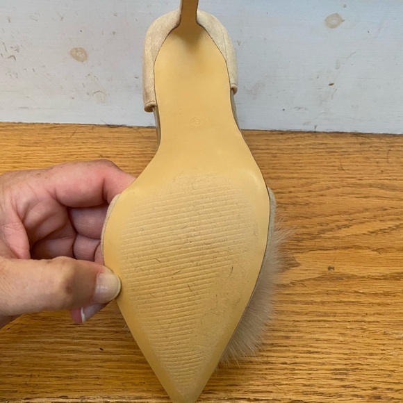 Nude Selina High Heel Stiletto with Rabbit Fur Pom Pom by Liliana Size 6 - Picture 5 of 5